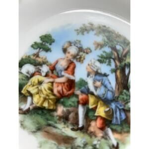 Vtg Westmoreland Fleur De Lis Edge Milk Glass Plate Set French Watteau Scene